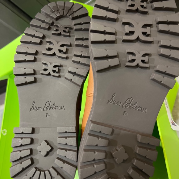 NEW IN BOX $180 Sam Edelman Waterproof Laguna  Chelsea Boot Tawny Brown 8.5 - Picture 2 of 5